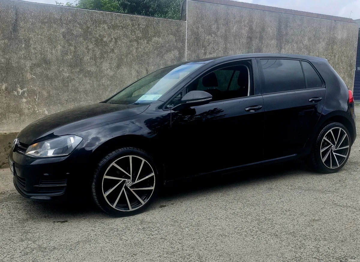 Volkswagen Golf Automatic 1.6 - Image 1