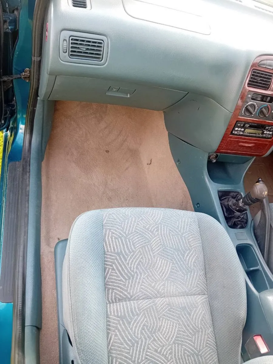 Toyota avensis - Image 4