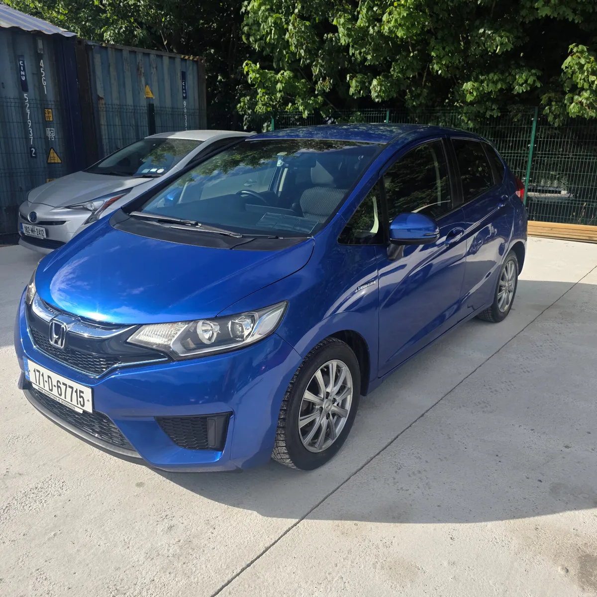 Honda Fit 2017 Hybrid Automatic Low Miles - Image 4
