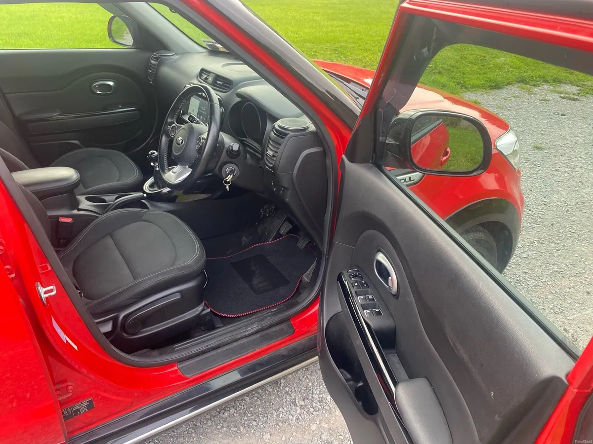 Kia soul 2 2018 low miles 51,5 long NCT 06/28 - Image 6