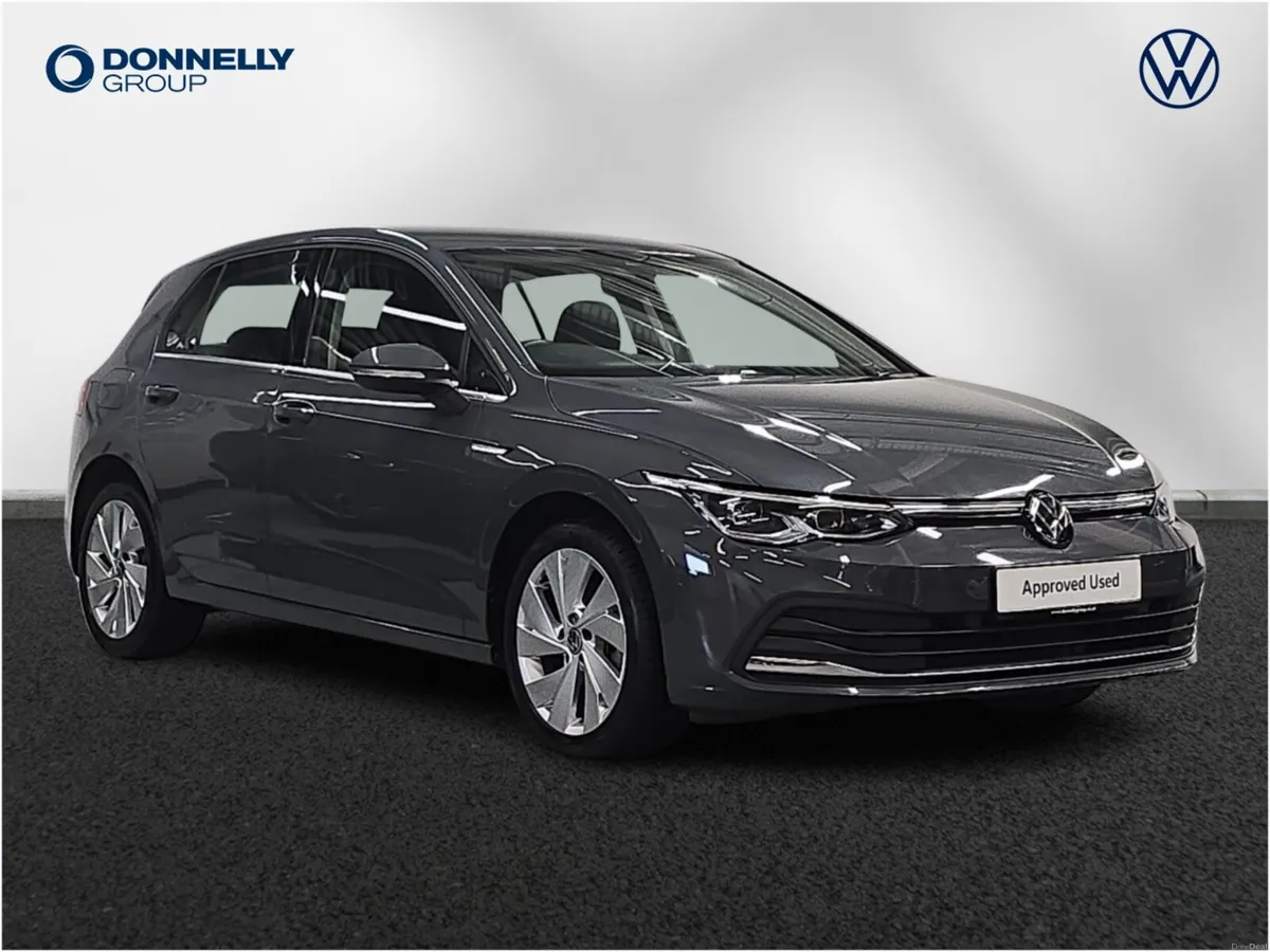 Volkswagen Golf Hatchback Style - Image 1