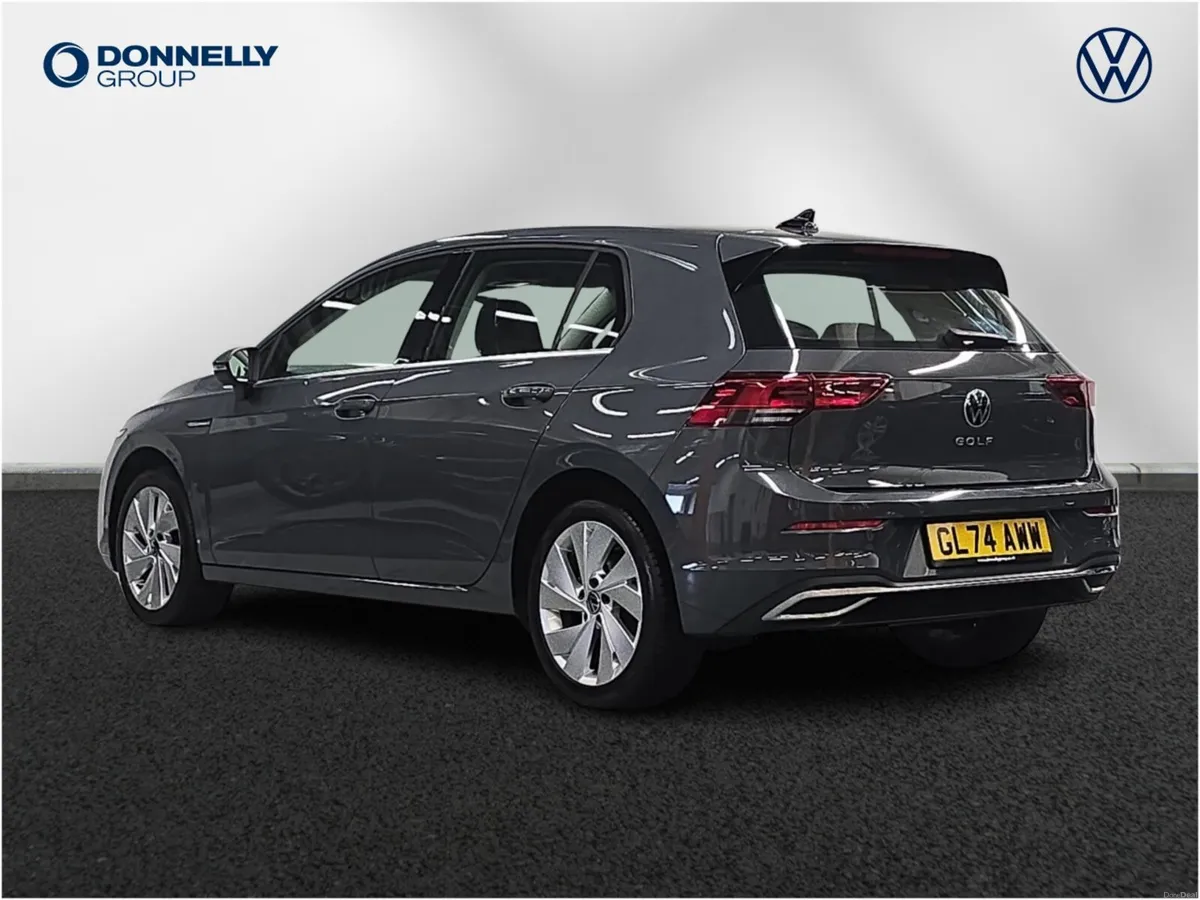 Volkswagen Golf Hatchback Style - Image 3