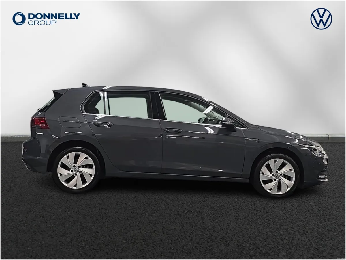 Volkswagen Golf Hatchback Style - Image 4