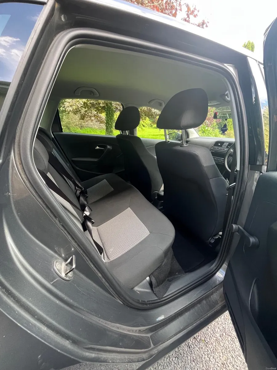Volkswagen Polo 2012 - Image 2