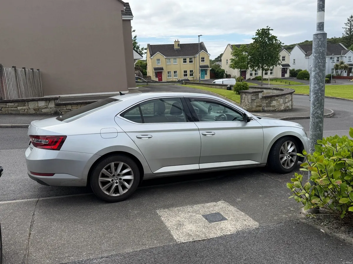 Skoda superb 2.0Tdi - Image 4