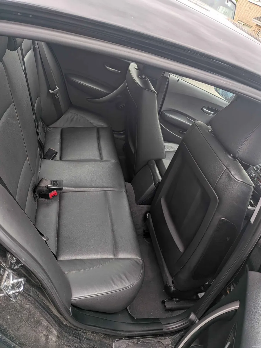 BMW 1-Series 2005 - Image 2