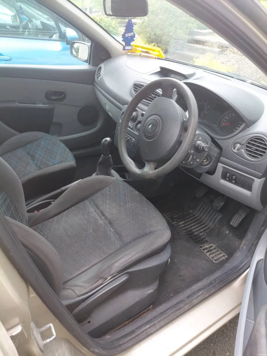 renault clio - Image 2