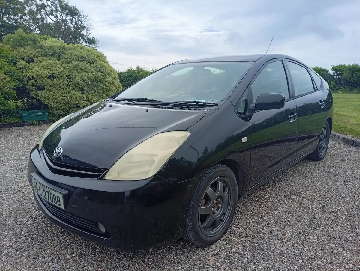 Toyota Prius 2005 - Image 1