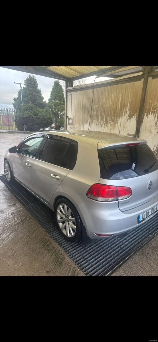 Volkswagen Golf 2010 - Image 3