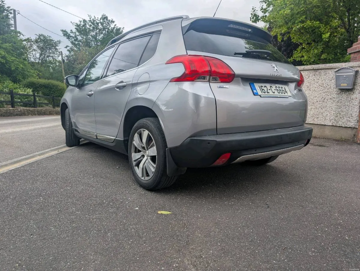 Peugeot 2008 Allure 1.2 - Image 3