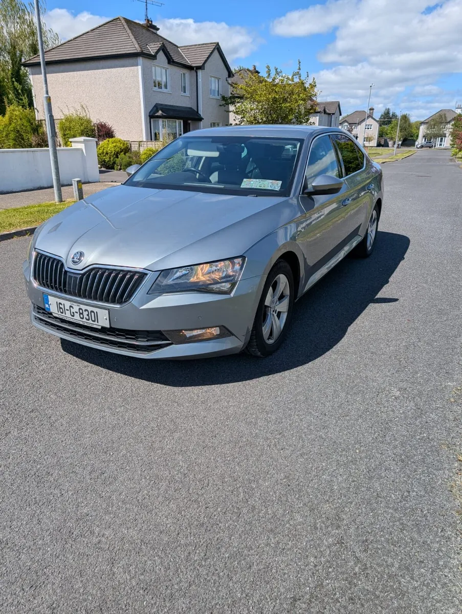 Skoda Superb - Image 2