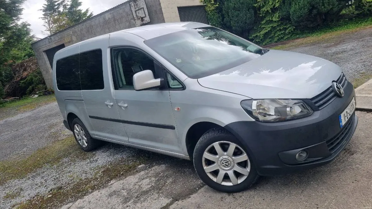 CADY MAXI LIFE 7 SEATER - Image 1