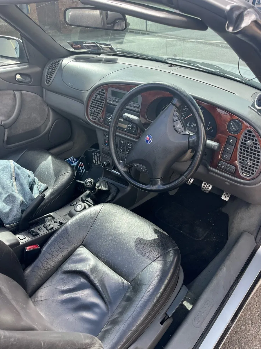 Car - Image 6