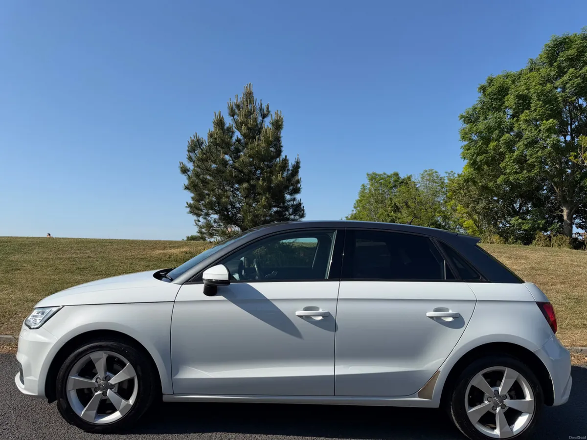 1.0 TFSI Sportback LEATHER SEATS - Image 4