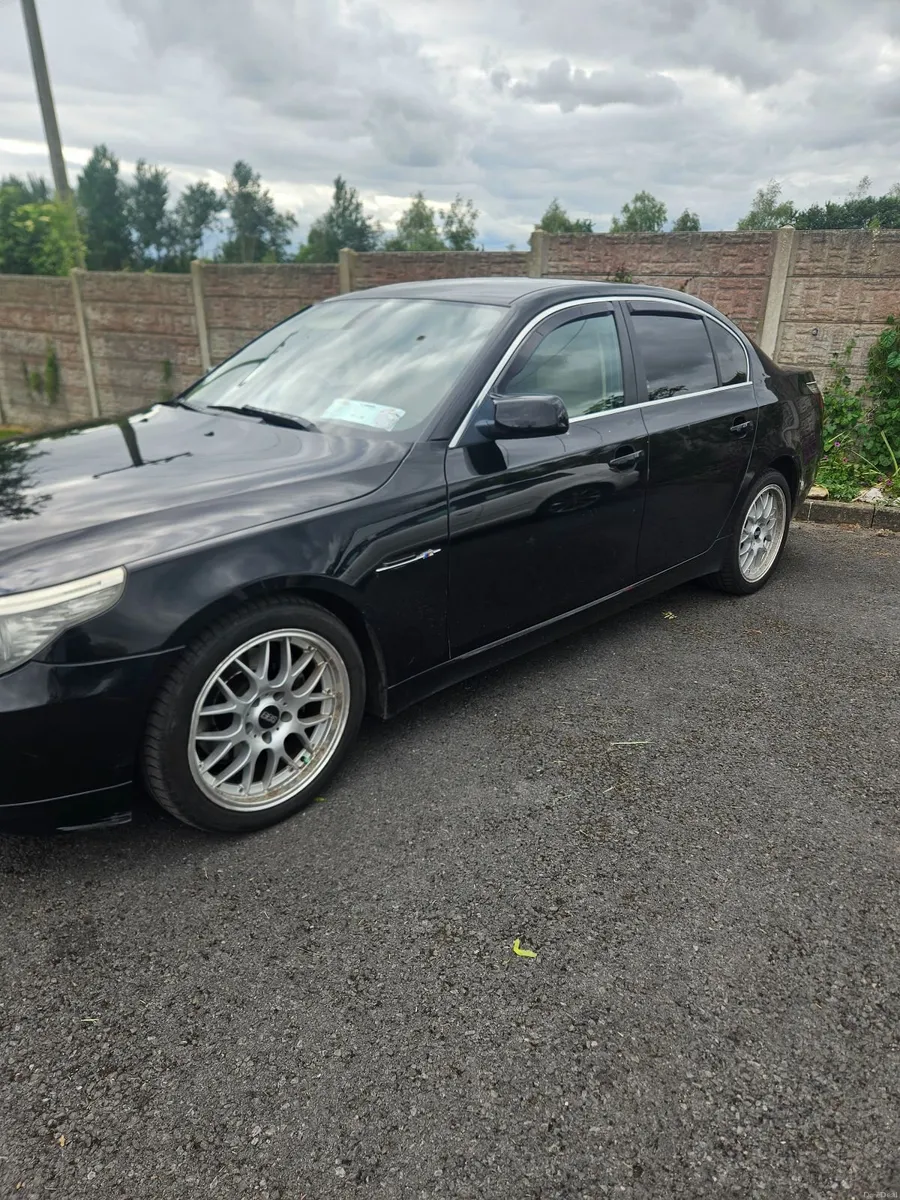 BMW 5-Series 2008 - Image 3