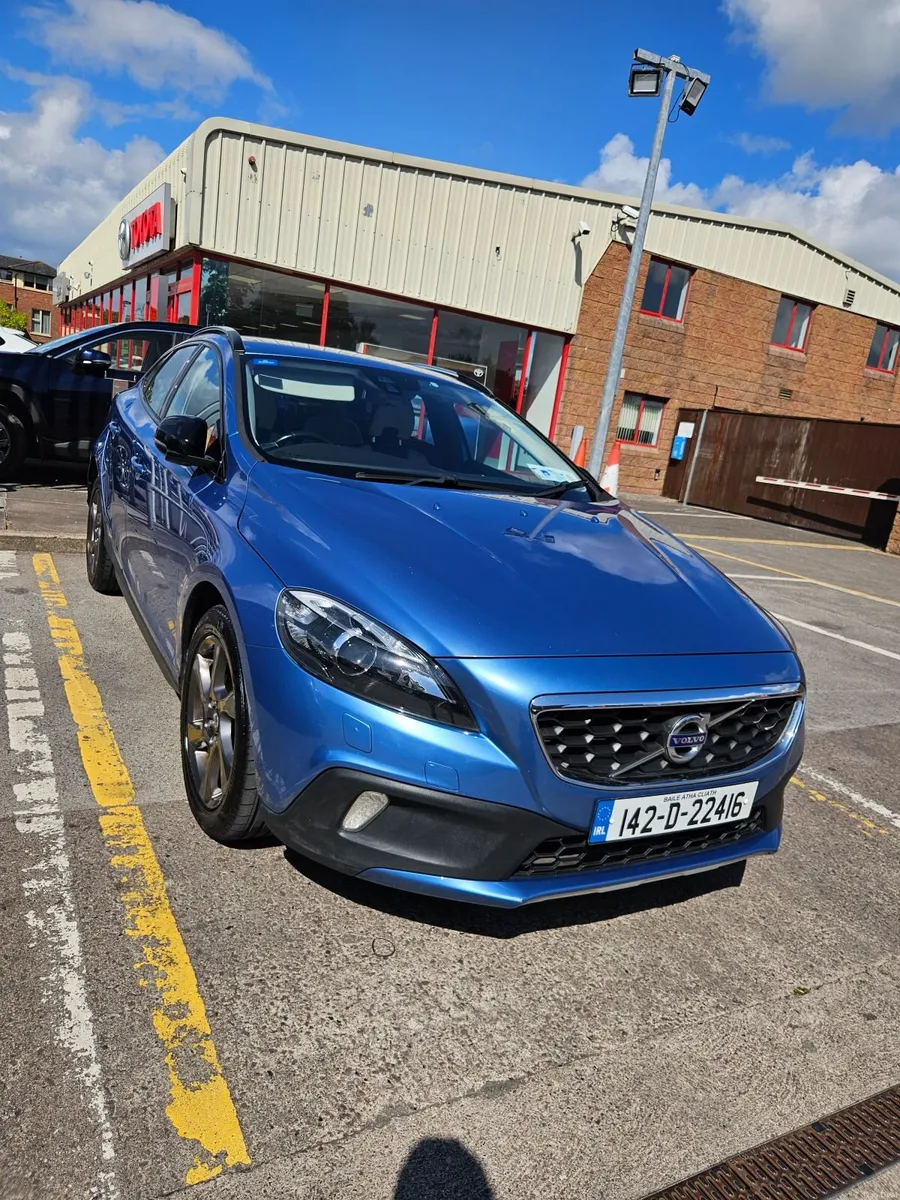 Volvo V40 2014 1.6 Diesel Automatic - Image 1