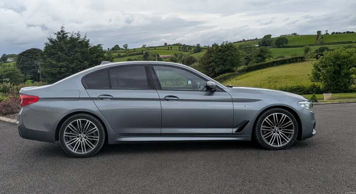 BMW 5 series 520D - Image 2
