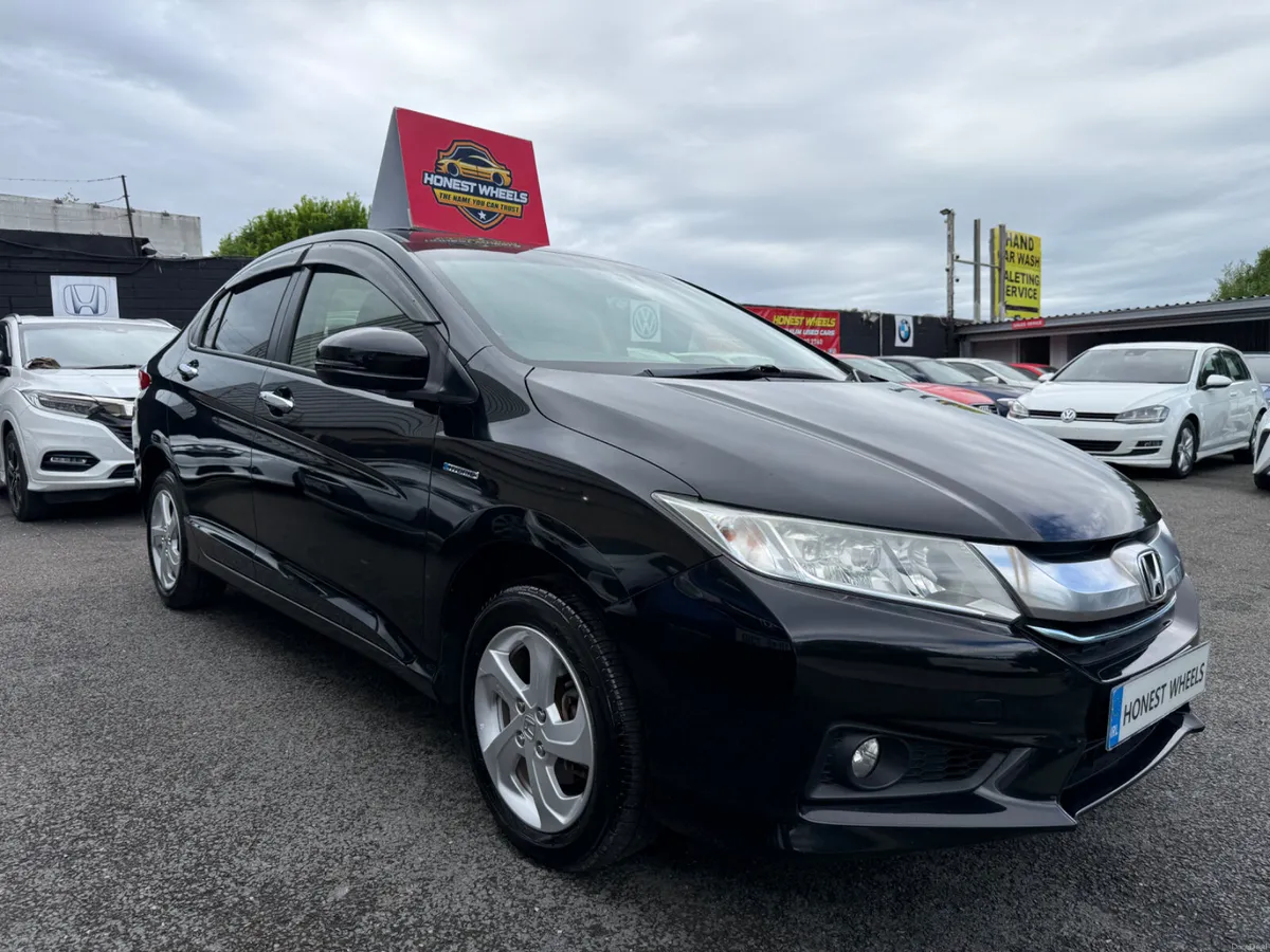 2014 Honda Grace 1.5 Petrol Hybrid Automatic - Image 2