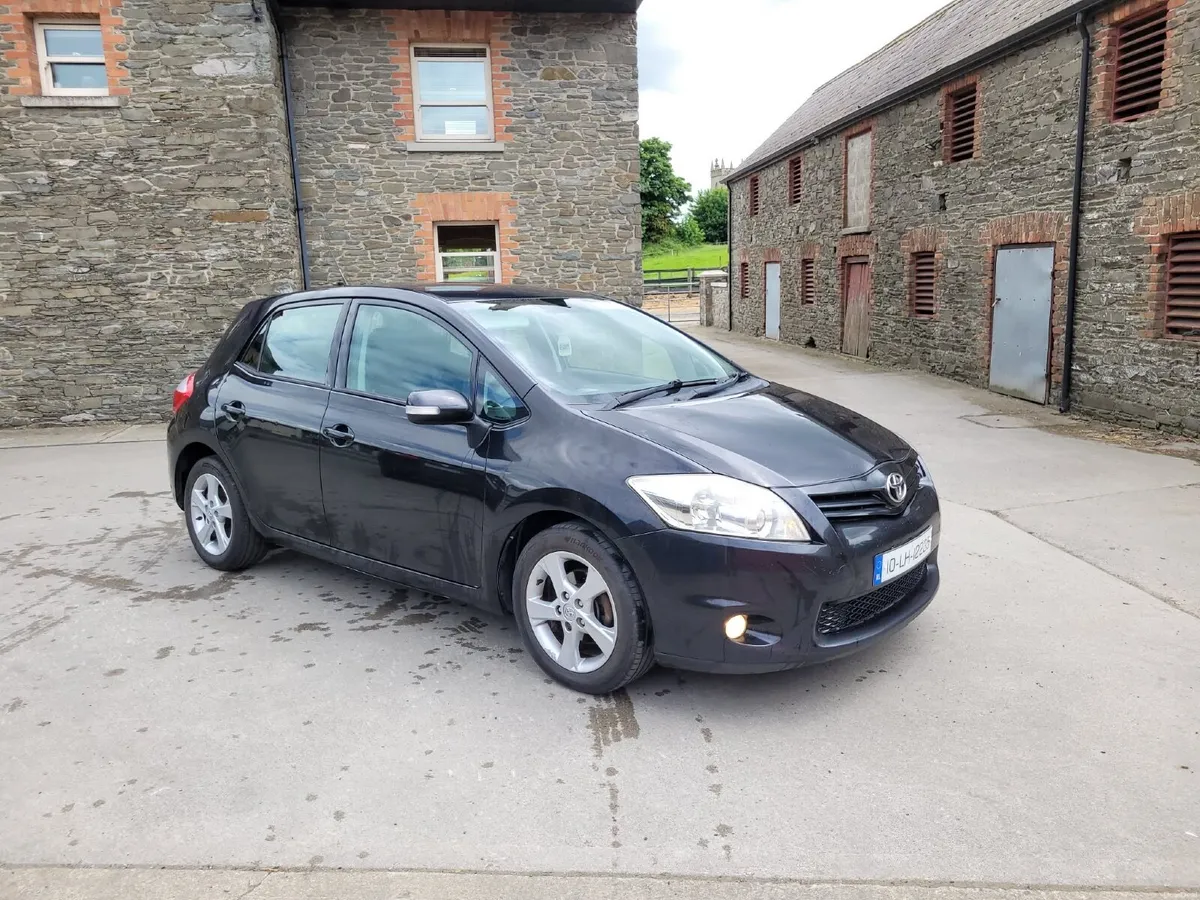 10 Toyota Auris 1.4 Diesel New Nct Today 2-27 - Image 1