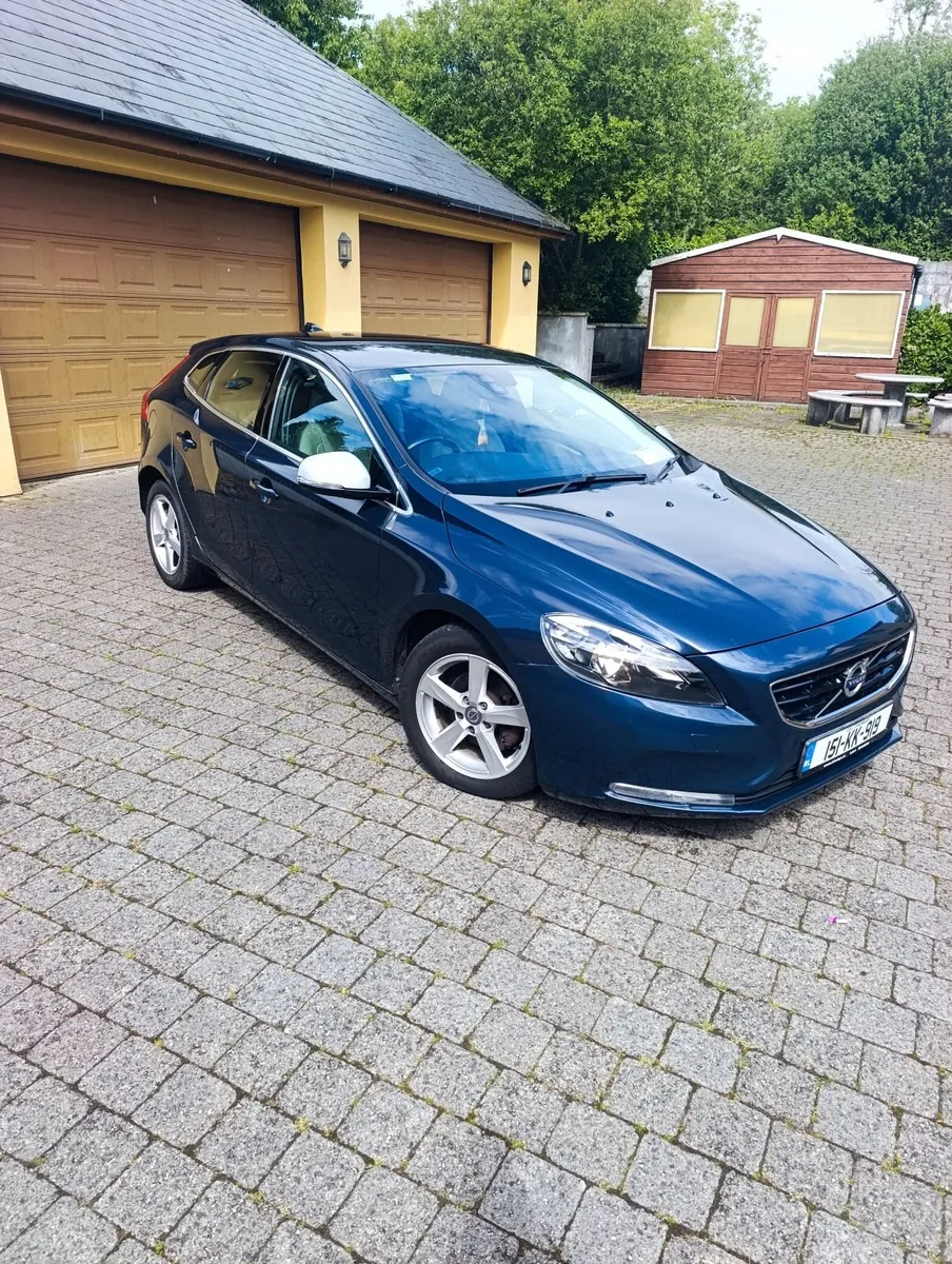 Volvo V40 1.6 d - Image 1