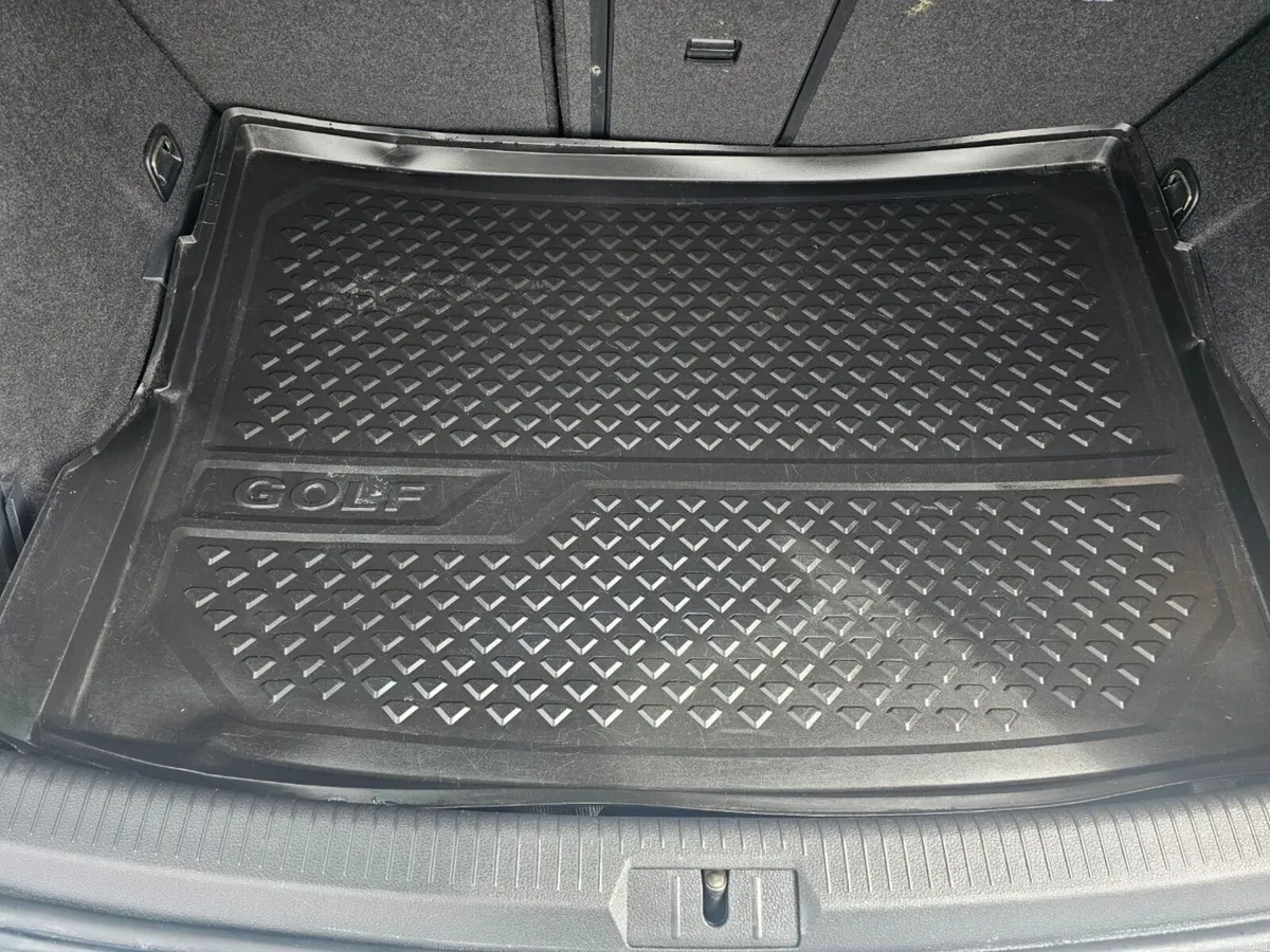 2017 Volkswagen Golf 1.2 Automatic Petrol TSI Blue - Image 4