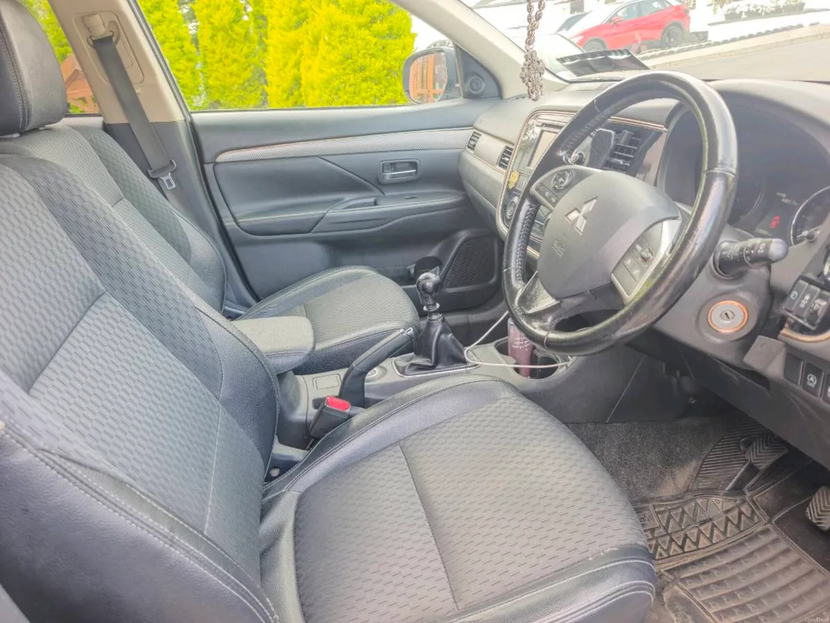 Mitsubishi outlander - Image 4