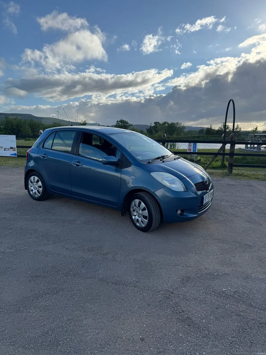 Toyota Yaris 2007 1.0 petrol - Image 1