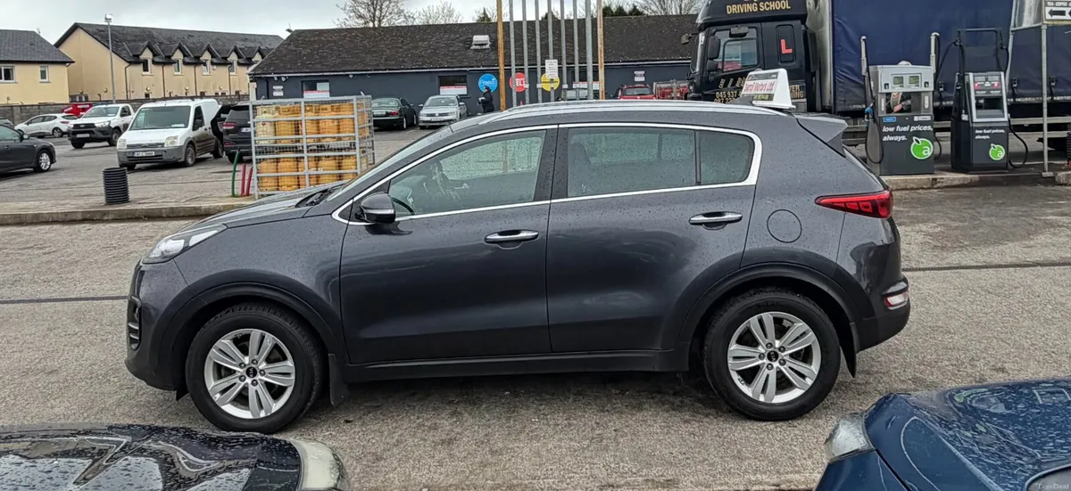 16 Kia Sportage 1.7 new Nct - Image 4