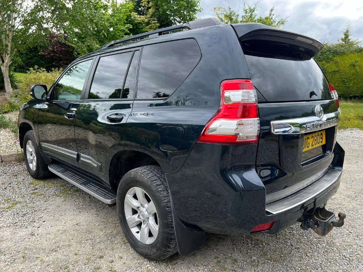 Toyota Land Cruiser 2015, ICON , 7 SEATS, LEATHER, - Image 2
