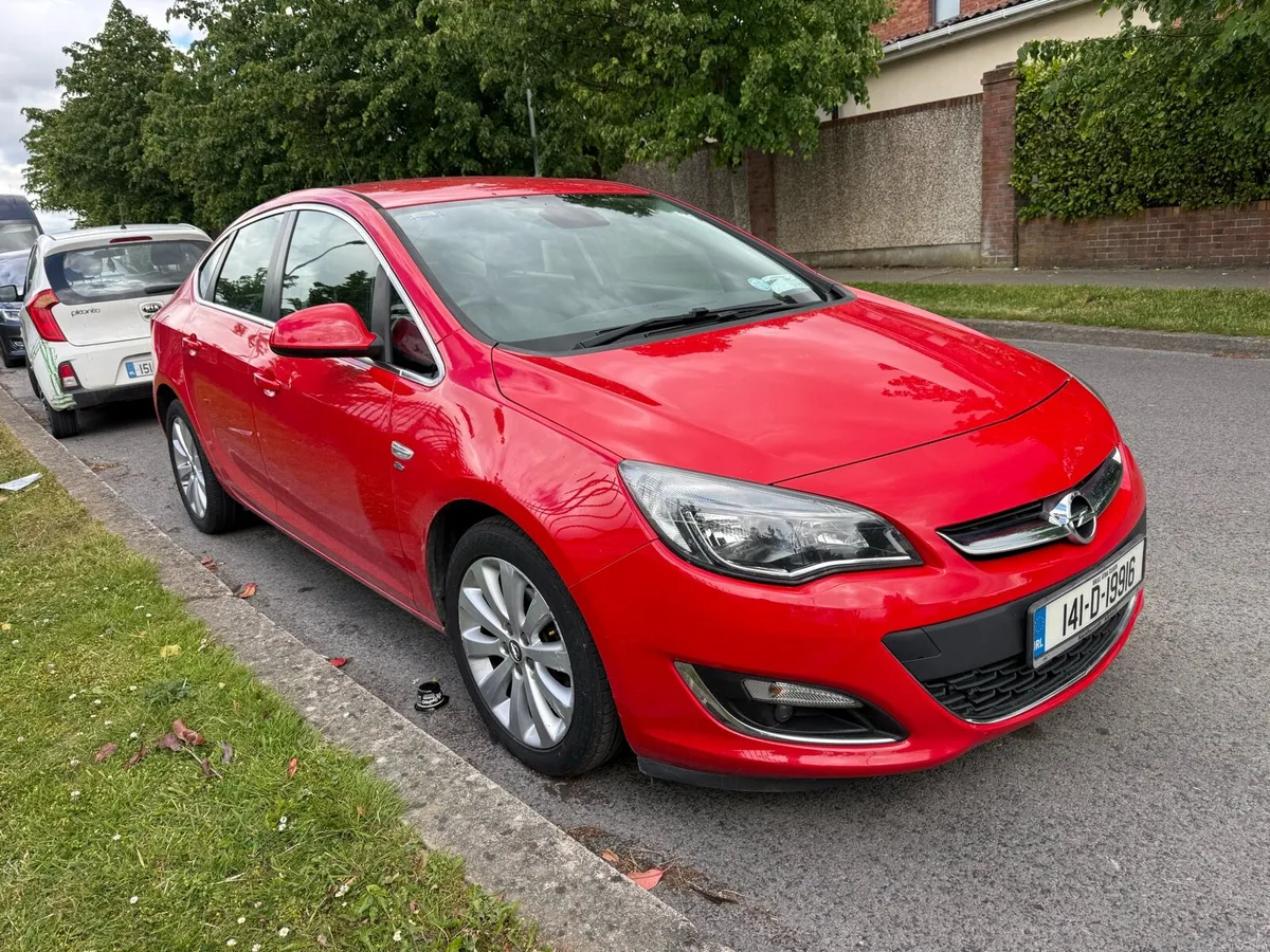 Opel astra automatic low millage - Image 1