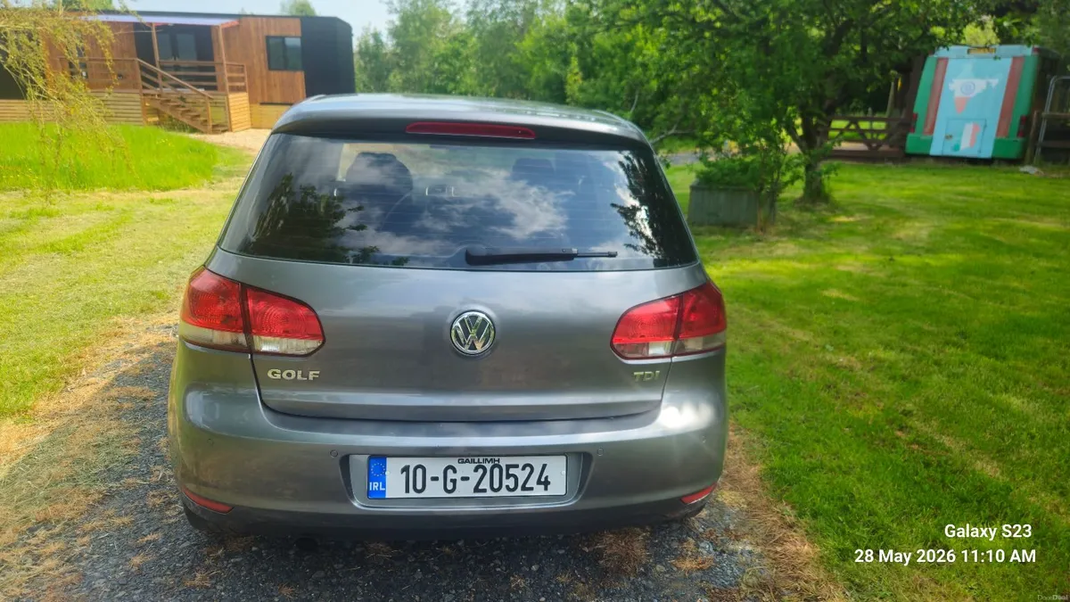 Volkswagen Golf 2010 - Image 3