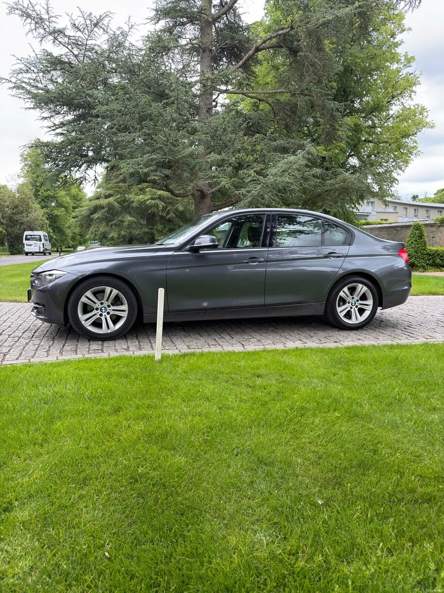 BMW 320d Auto sport + (184hp) - Image 4
