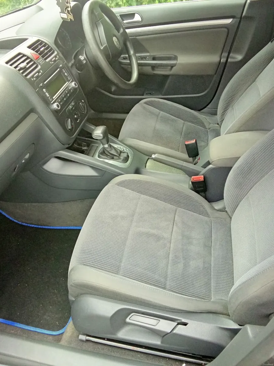 Volkswagen Jetta 2006 - Image 4