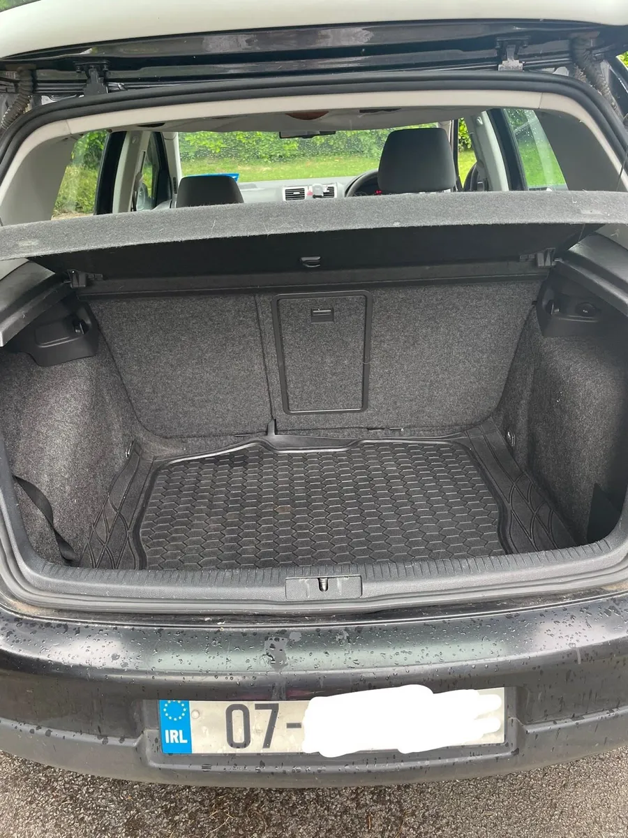Car - Image 3