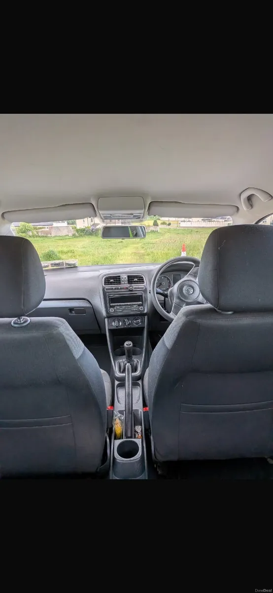 Volkswagen Polo Match Edition 2011 - Image 2
