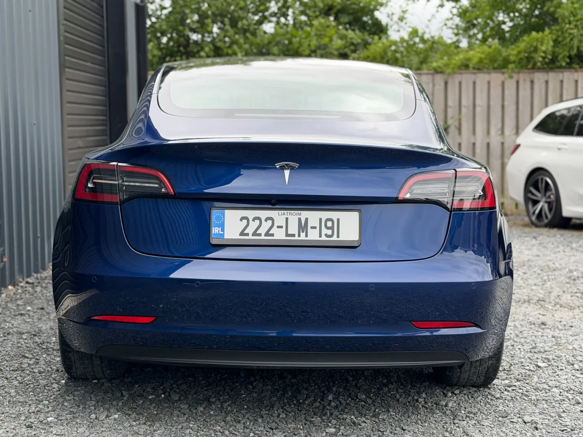 Tesla Model 3 2022 - Image 5