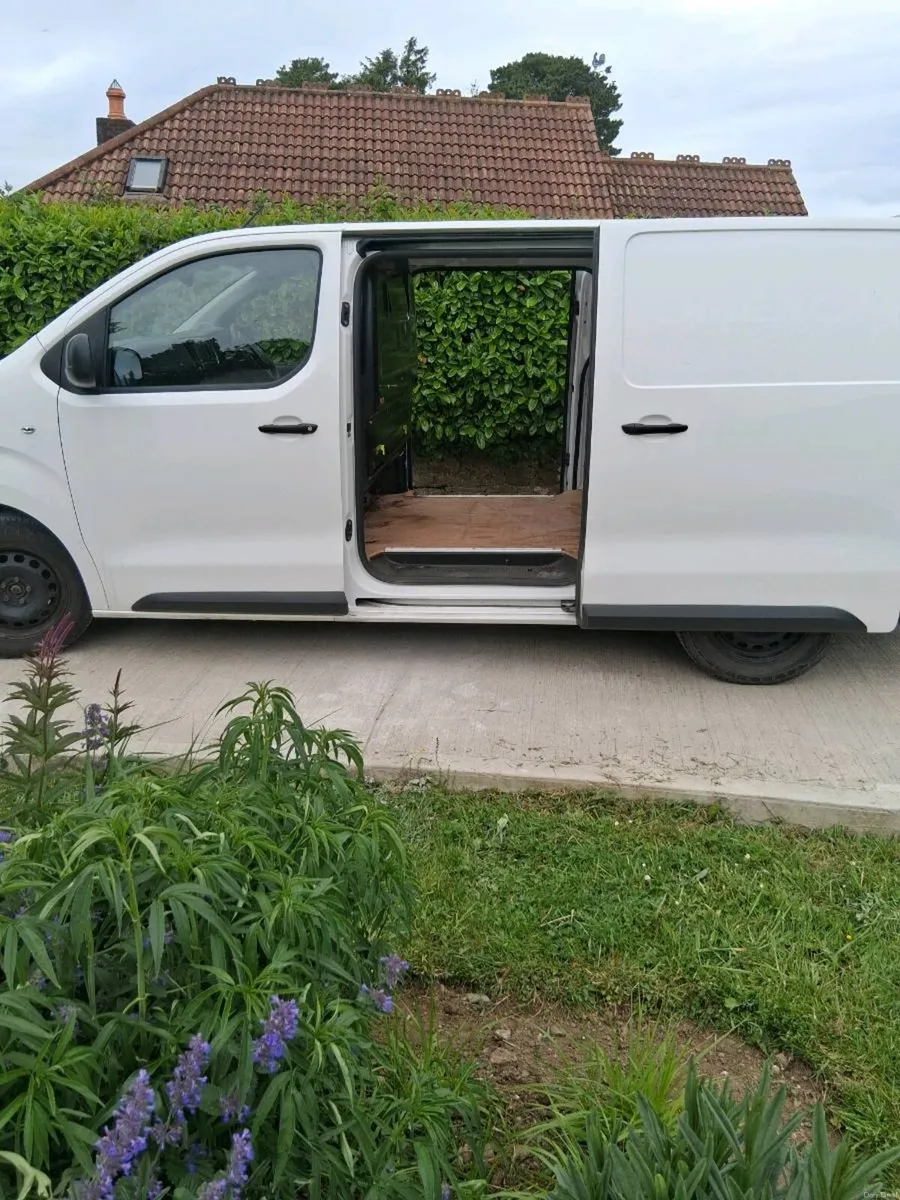 Citroën despatch van EV 75kw. - Image 3