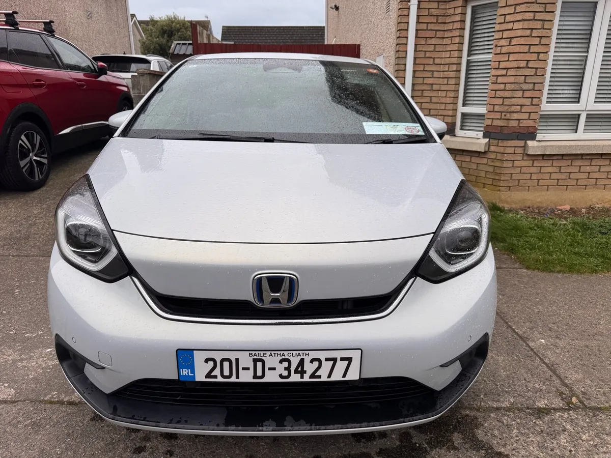 Honda FIT new shape - Image 1