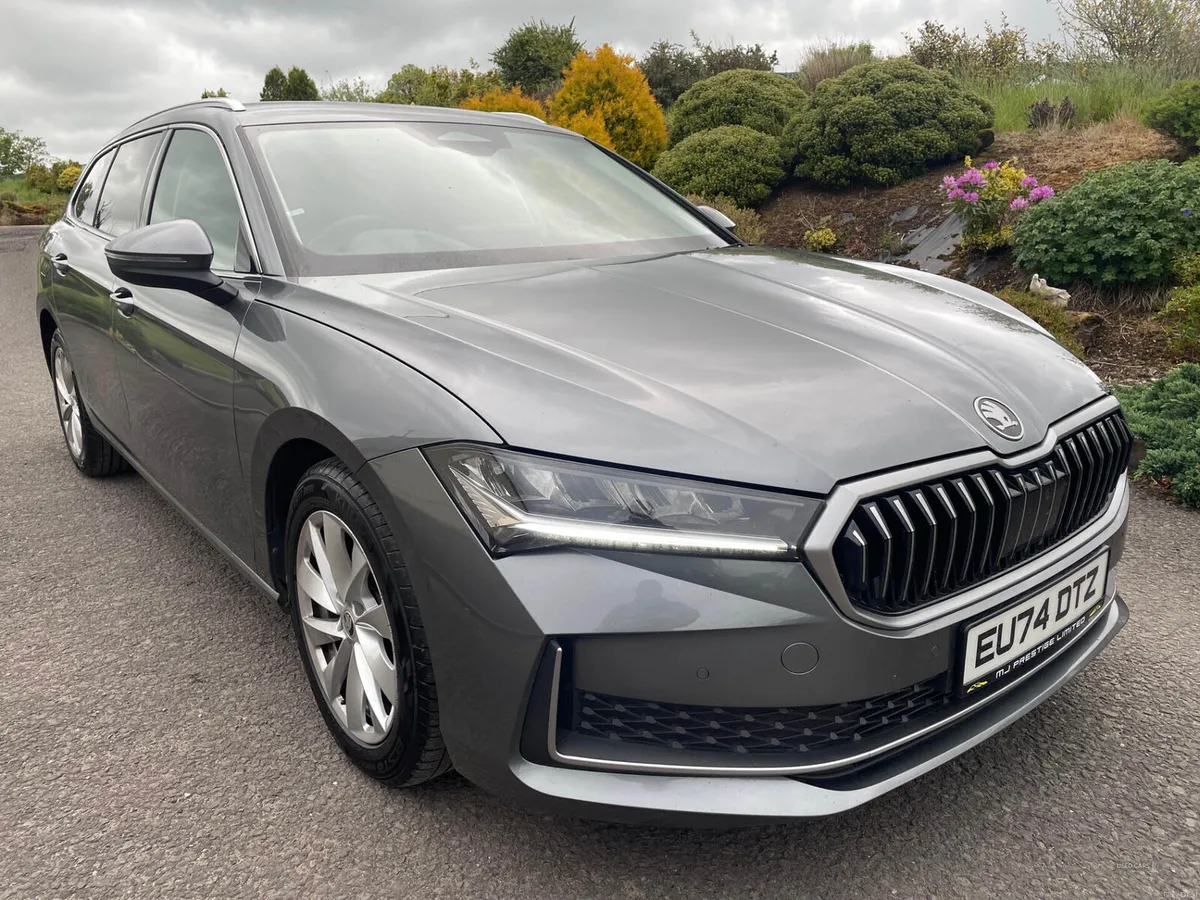 Skoda Superb DIESEL ESTATE - Image 3