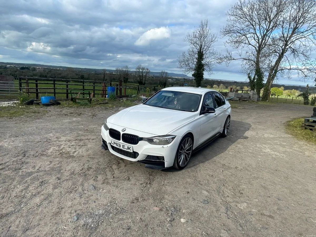 Car - Image 1