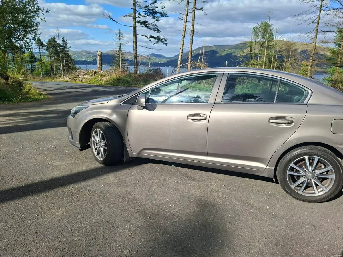 Car - Image 2