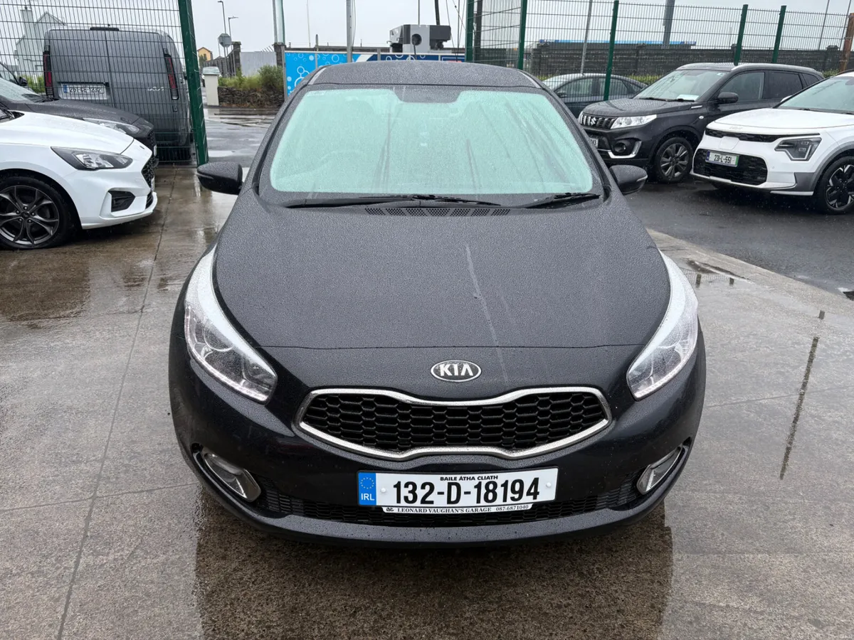 Kia Ceed 2013 - Image 2