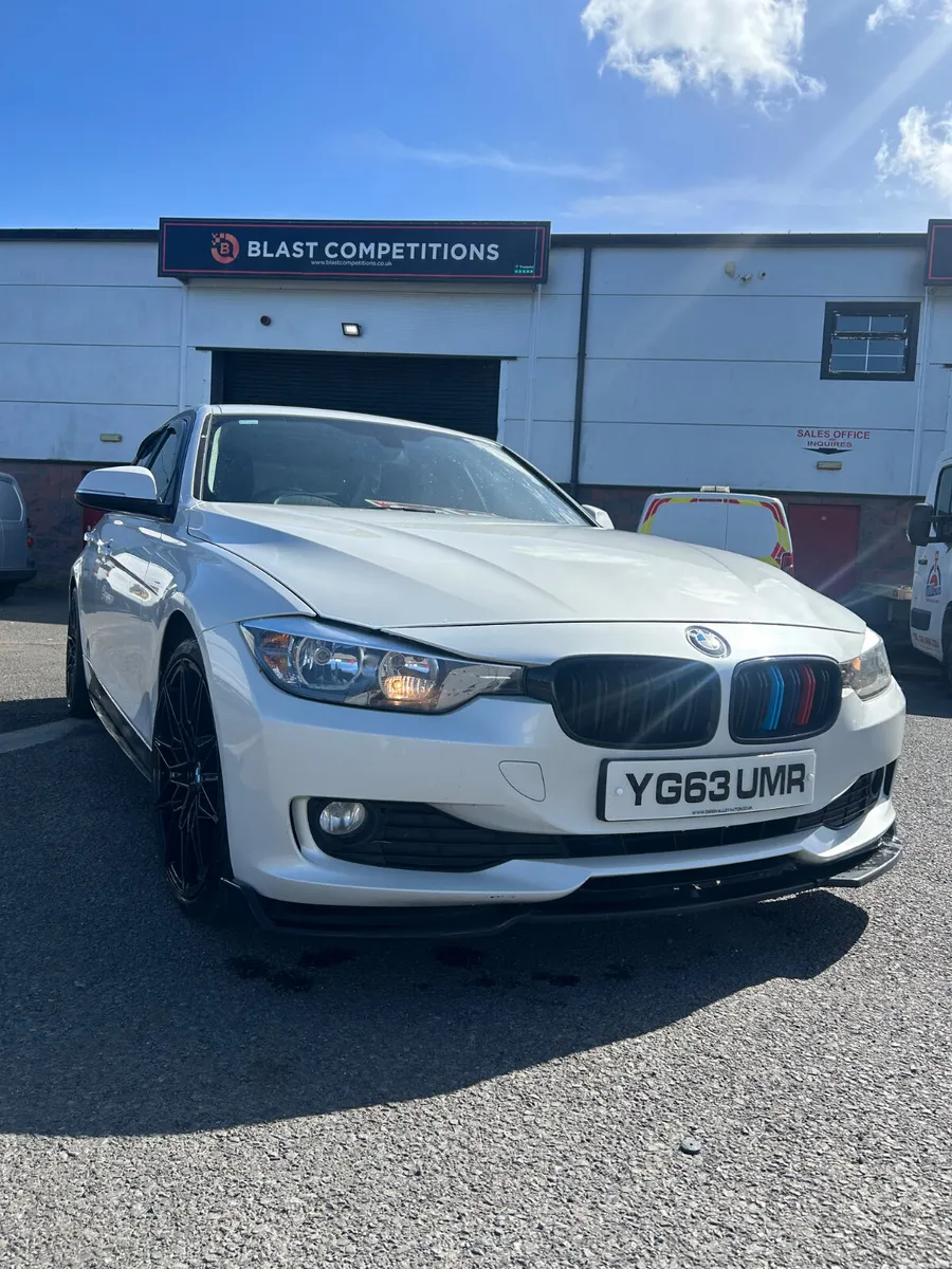 2013 BMW 3-Series 320D Efficient Dynamics - Image 2