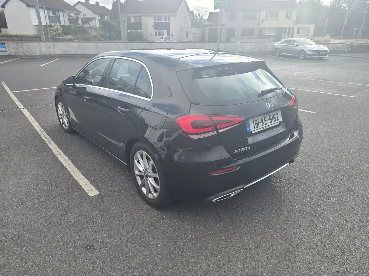 Mercedes-Benz A-Class 2019 - Image 2