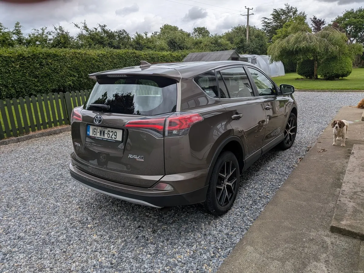 Toyota RAV4 2016 - Image 2