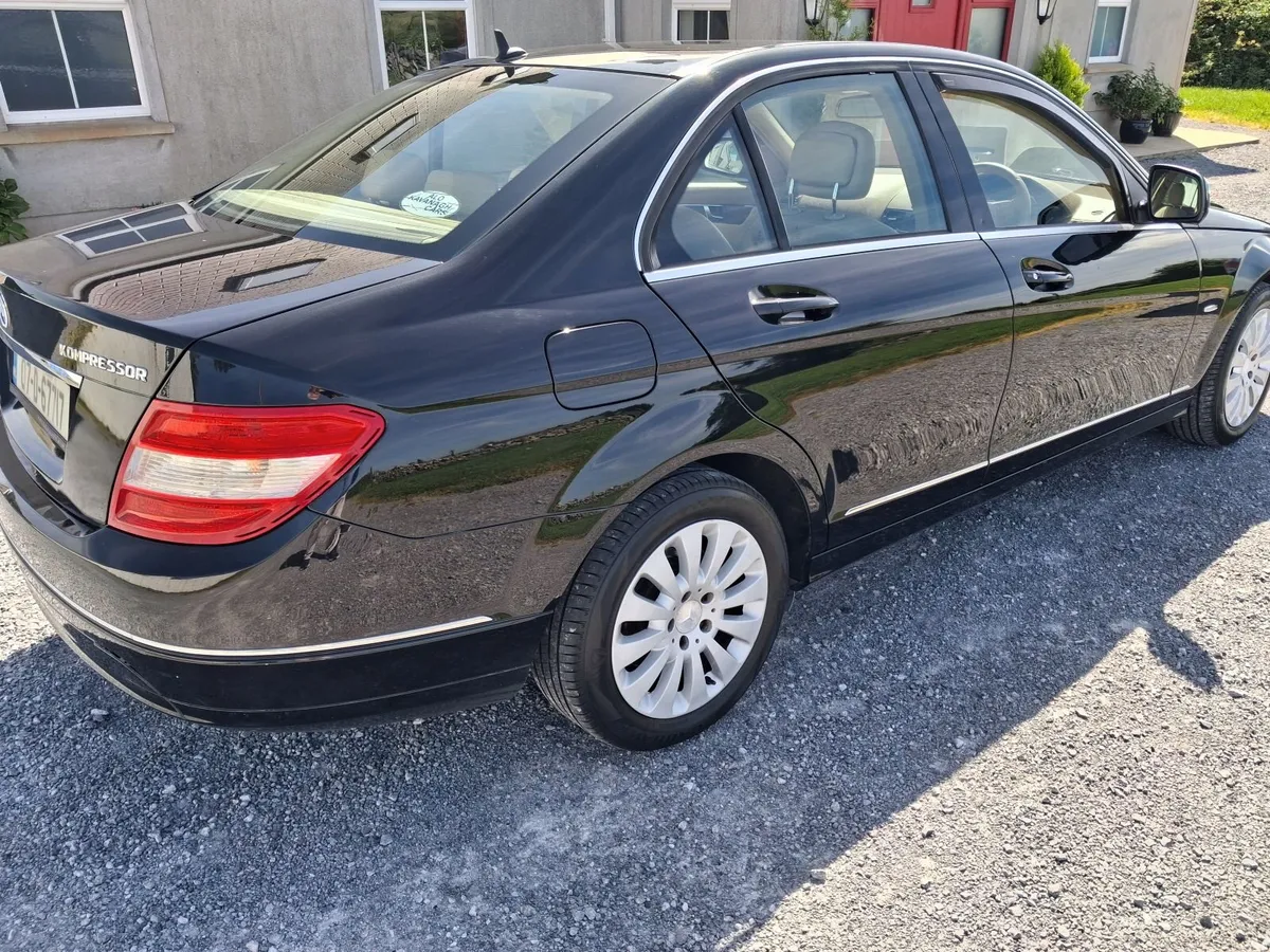 Merc C-Class 2007 One Owner - Image 2