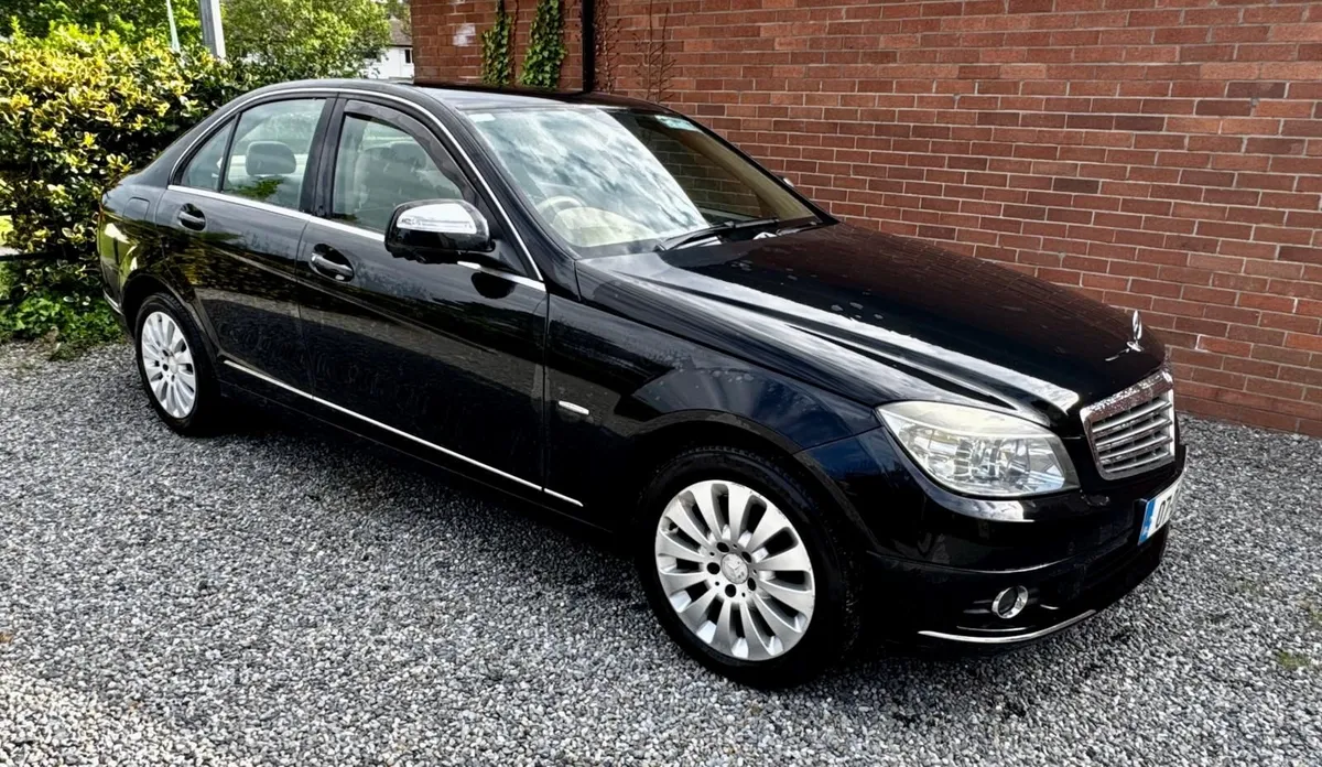 Merc C-Class 2007 One Owner - Image 1