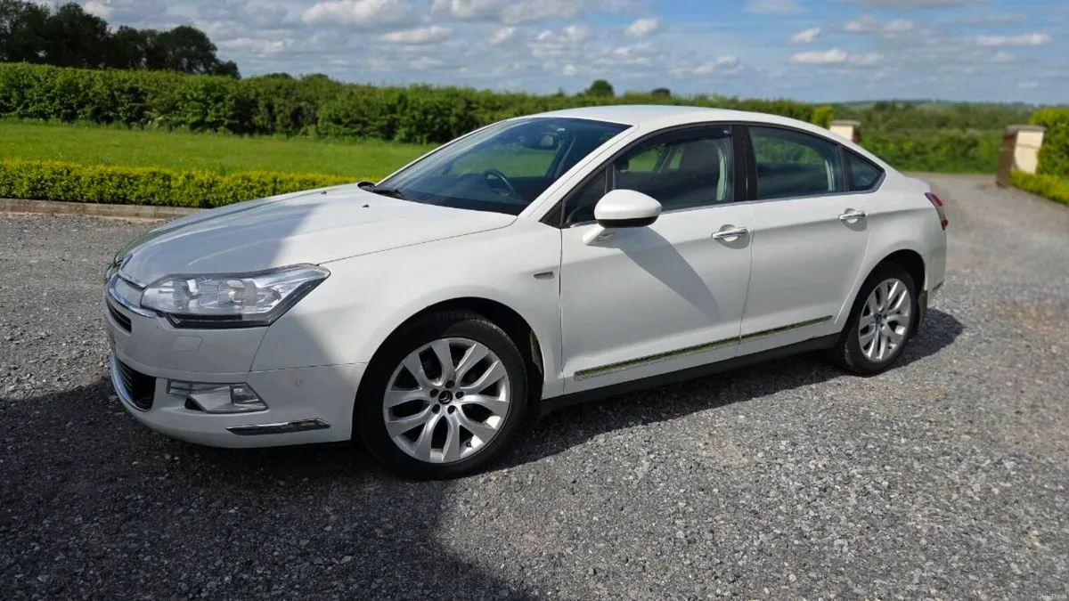 Citroën C5 HDI160 Exclusive 4 Door Saloon - Image 1