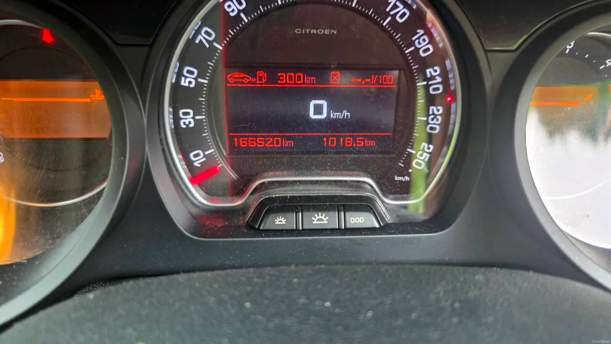 Citroën C5 HDI160 Exclusive 4 Door Saloon - Image 5
