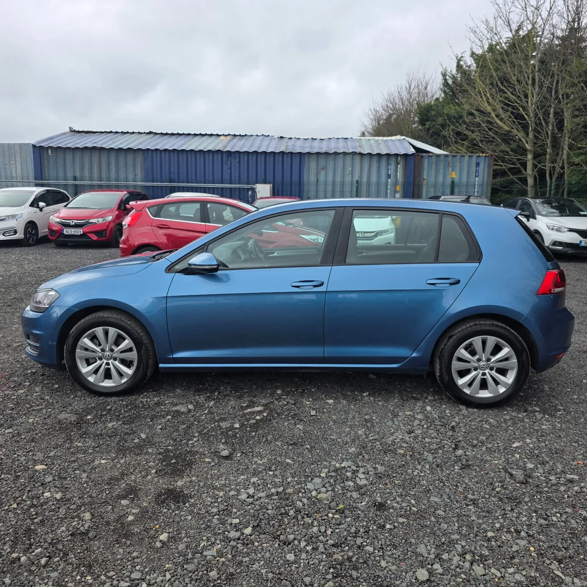 Volkswagen Golf 2015 Automatic Low Miles - Image 4